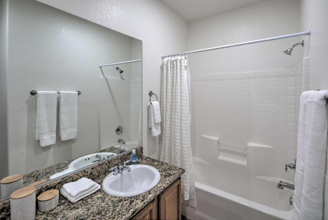 בולהד סיטי Desert Condo With Pool About 3 Miles To Colorado River! מראה חיצוני תמונה